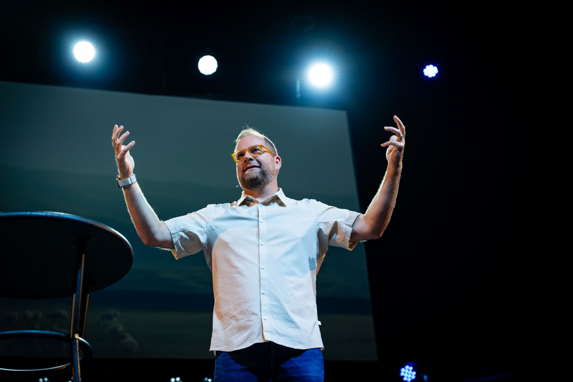 So how do you lead a healthy church. Grace Theological Seminary explores church leadership and how to build a healthy church. Learn More. Pastor Preaching on Sunday morning.